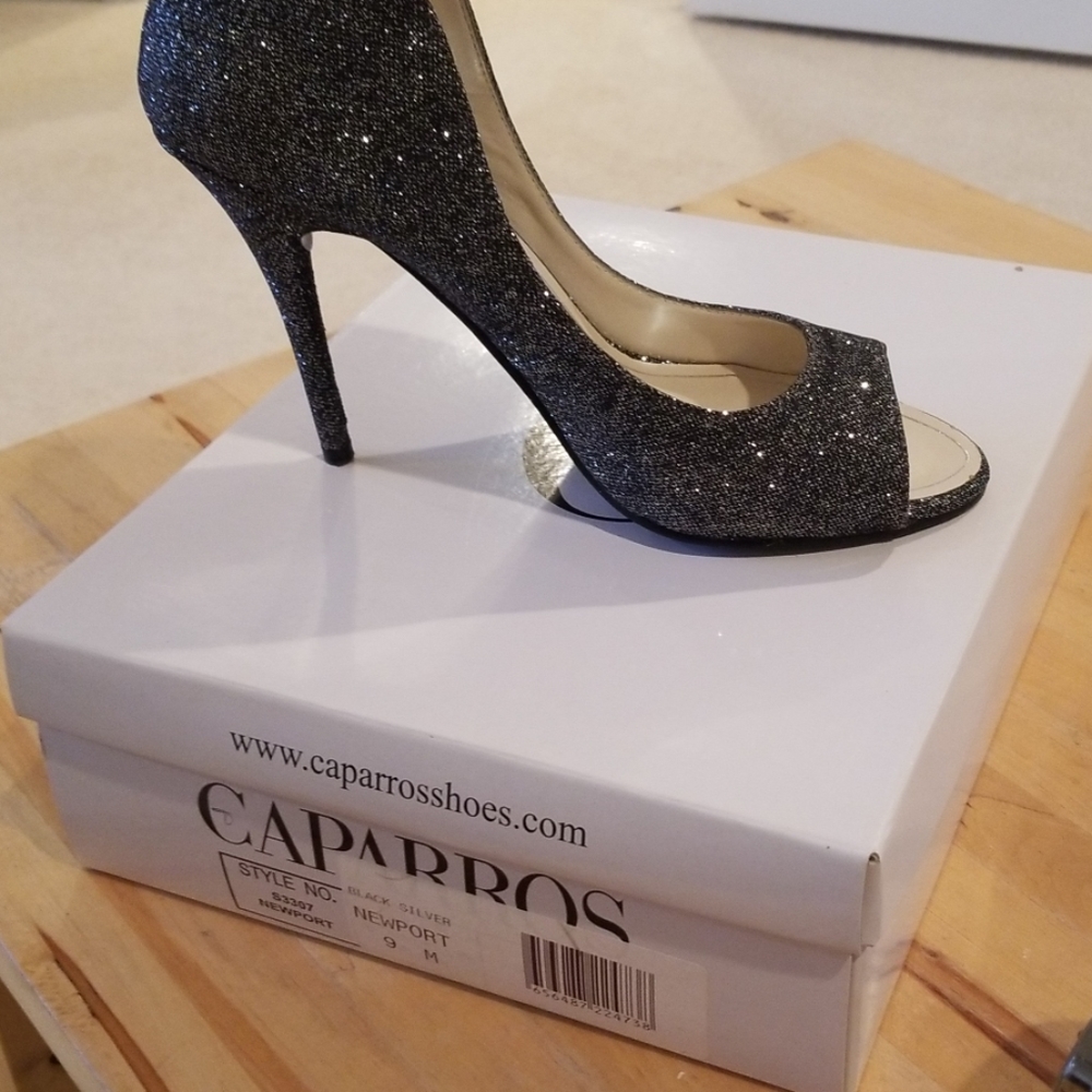Heels - Picture 4 of 8